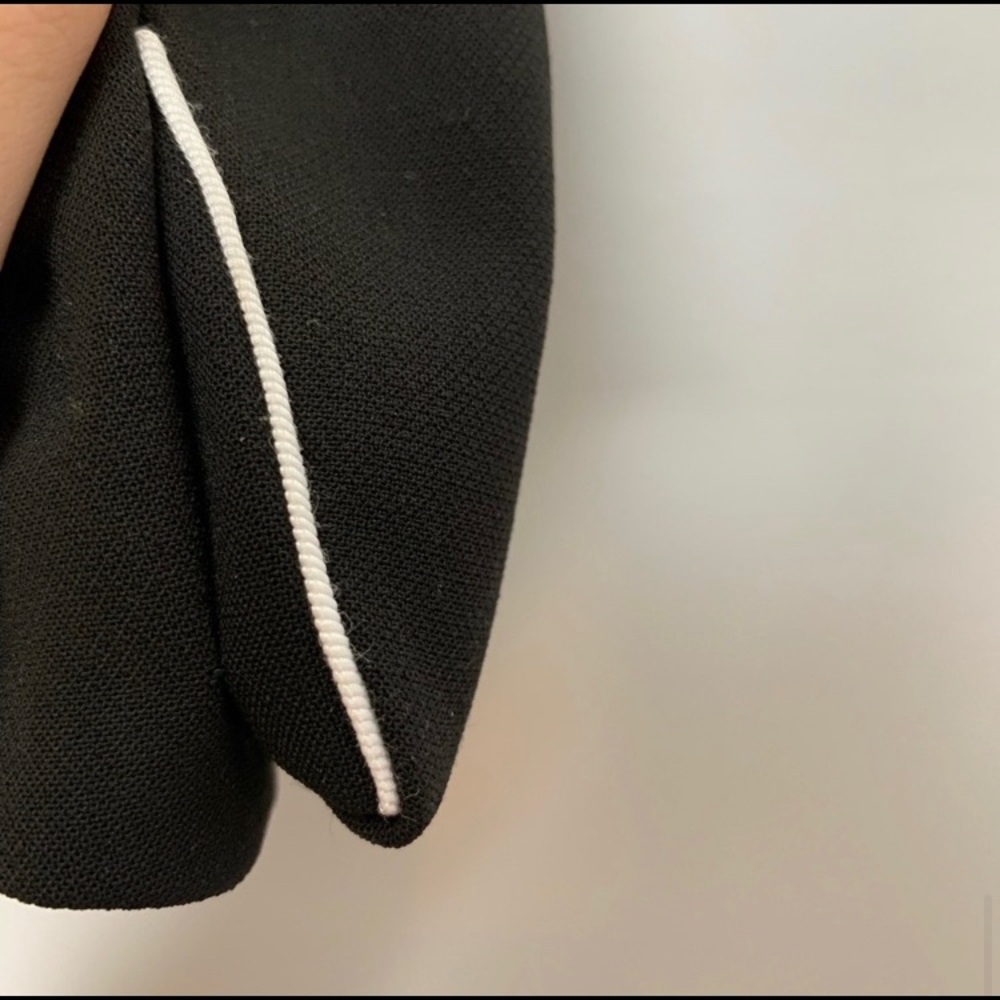H&M | Black Blazer - Picture 9 of 9